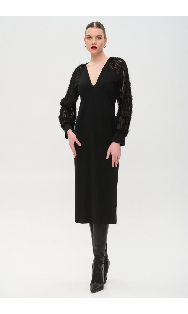 Dress with lace sleeves - 1
