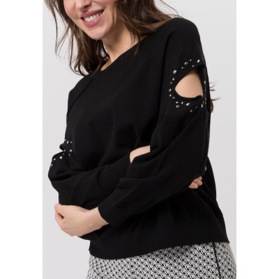 Πλεκτό πουλόβερ με λεπτομέρειες με κοψίματα - 1