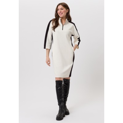 Φόρεμα με ένθετο σε αντίθεση - 2