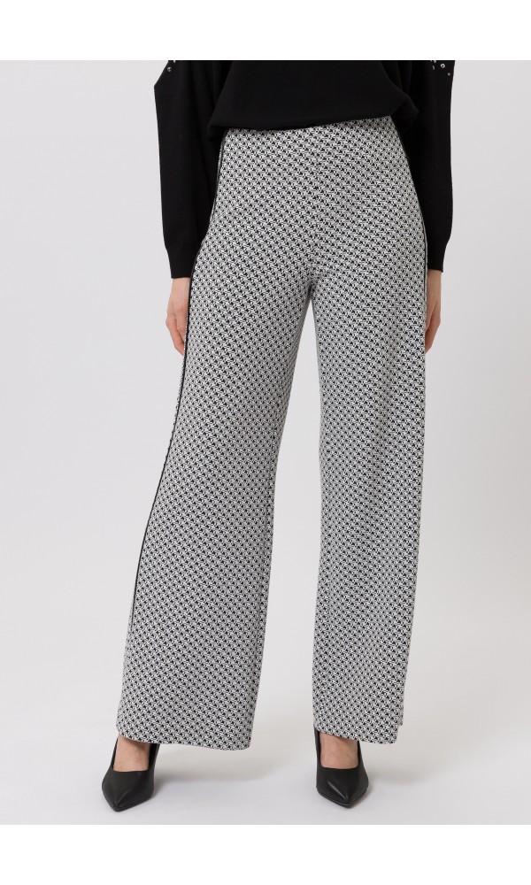 Παντελόνι με ανάγλυφο σχέδιο - 3