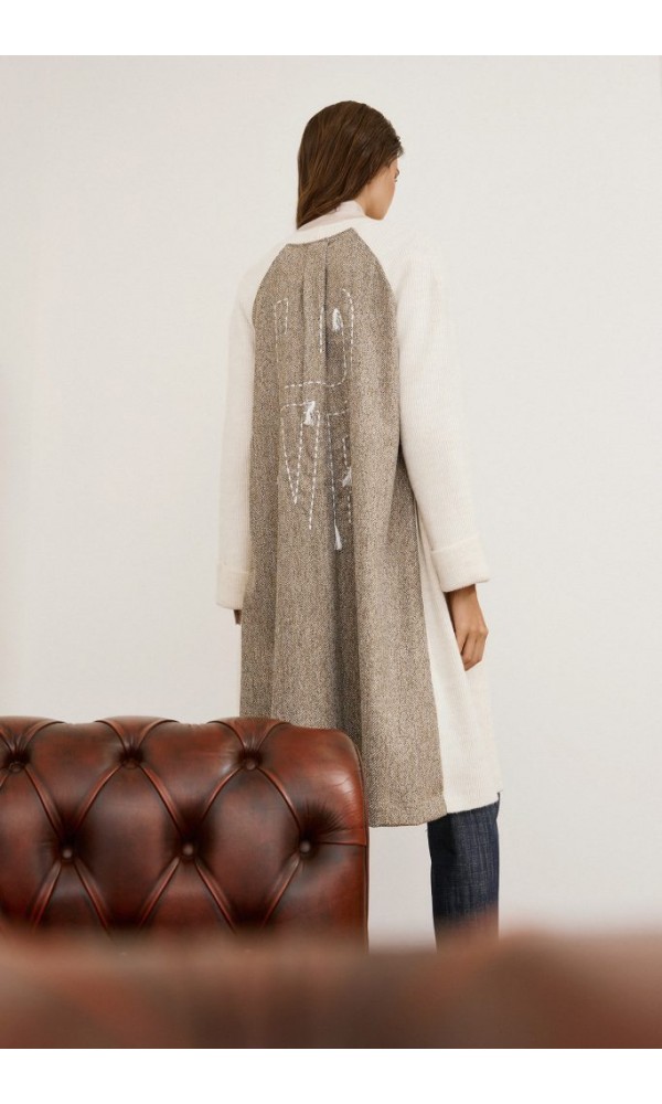 Figaro εκρού πλεκτή ζακέτα με σχέδιο “LOVE” στην πλάτη - 2